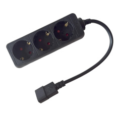 Prodlužovací přívod 3x230V DE SCHUKO pro UPS (IEC320-C14), 30cm Prodlužovací přívod 3x230V DE SCHUKO pro UPS (IEC320-C14), 30cm