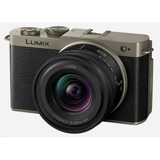 Panasonic Lumix DC-S9 + 18-40mm F4,5-6,3 Black Titanium Limited Edition